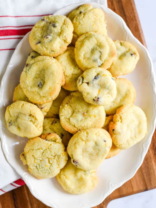 overhead view of platter of cookies