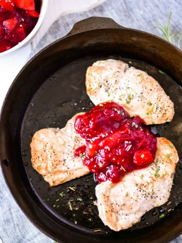 Delicious Apple Cranberry Sauce for Perfectly Cooked Pork Chops