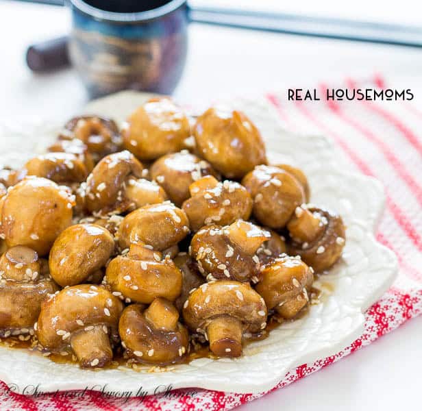 garlic mushroom recipe on plate 