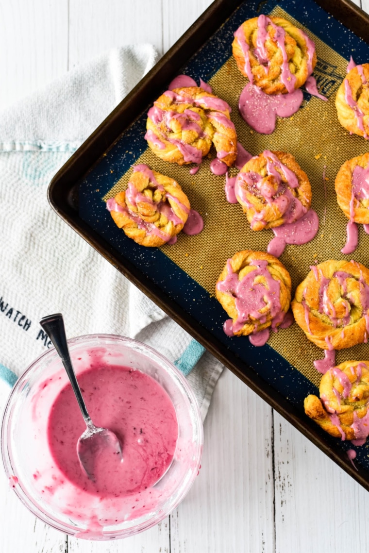 puff pastry pinwheels on baking sheet