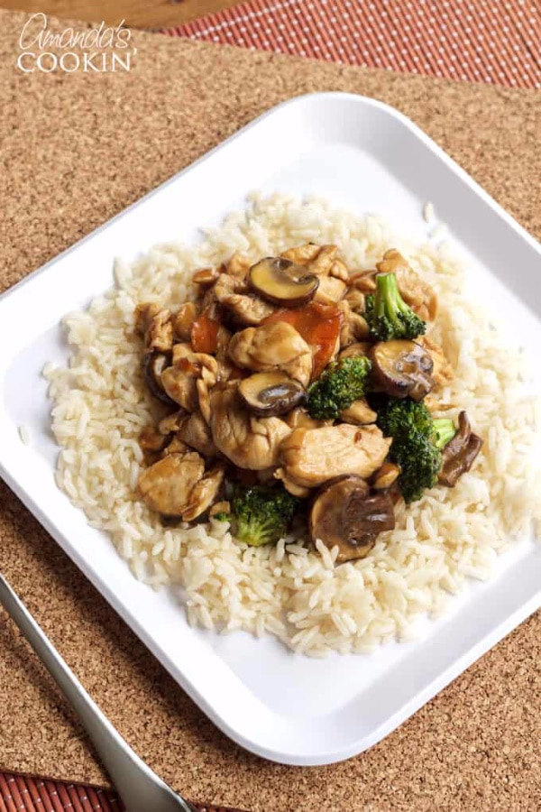 moo goo gai pan on white square plate