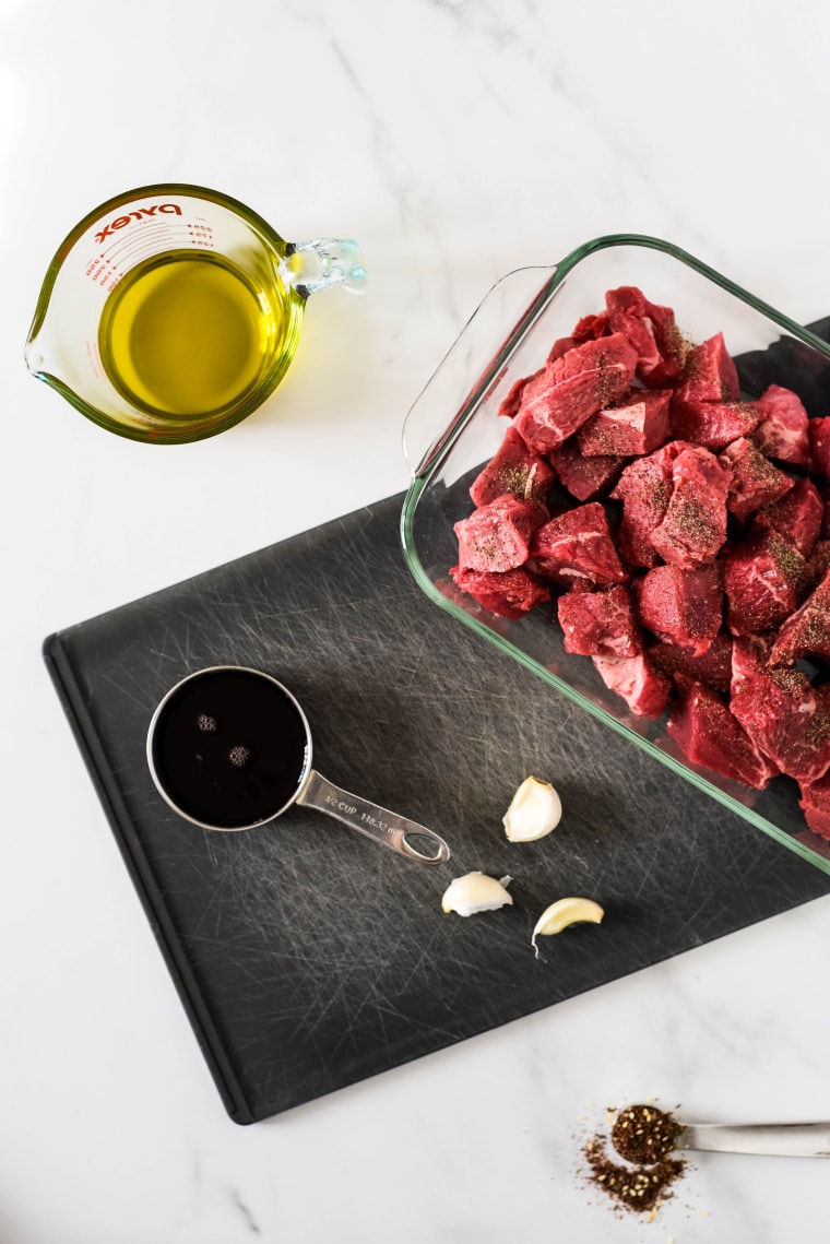 ingredients for marinating za'atar beef