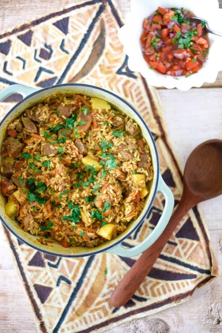 beef pilau in cast iron pan 