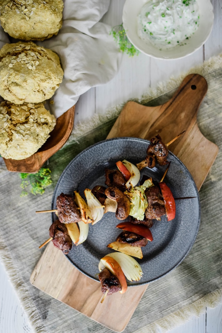 viking lamb skewers with bread and dip