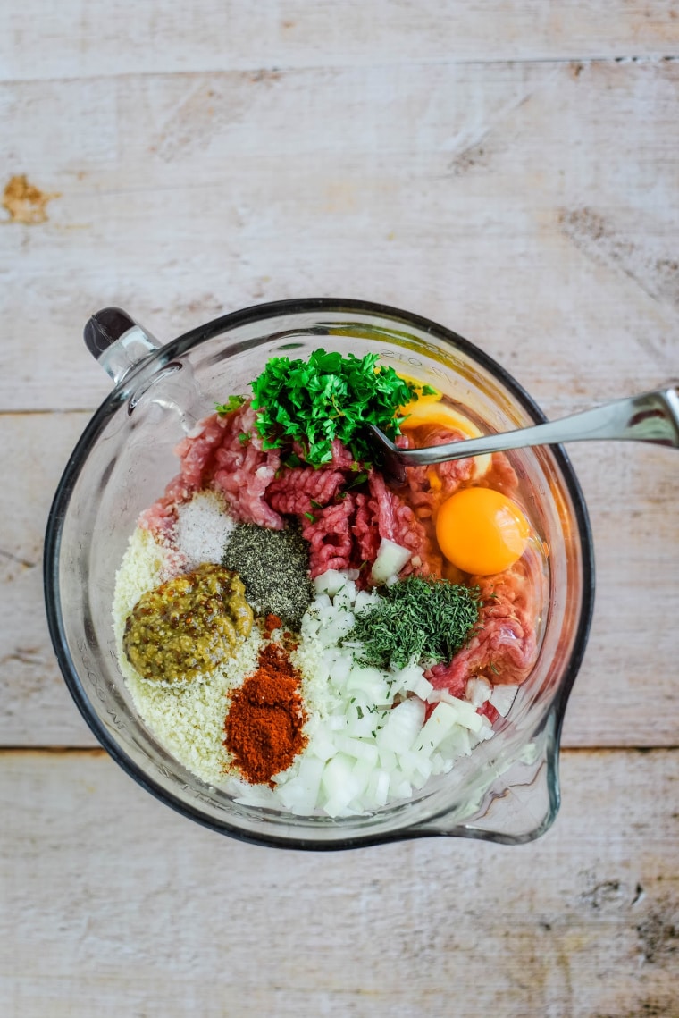 mixing bowl with ingredients to make frikadellen