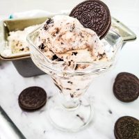 cookies and cream ice cream surrounded by oreo cookies