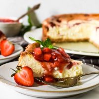 cropped-Strawberry-Cheesecake-Photos-featured.jpg