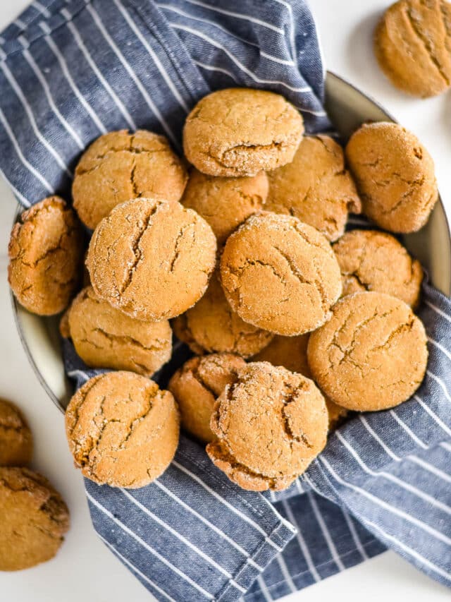 Sourdough Molasses Cookies: Spiced Softness, No Waste