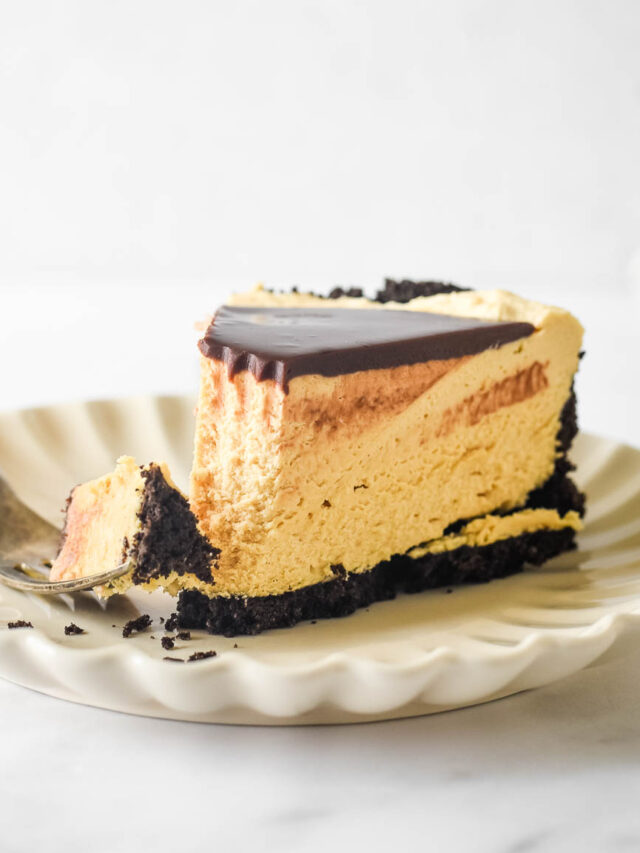 No-Bake Peanut Butter Cheesecake: Decadently Delicious!