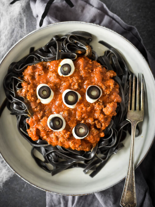 How to Make Halloween Pasta